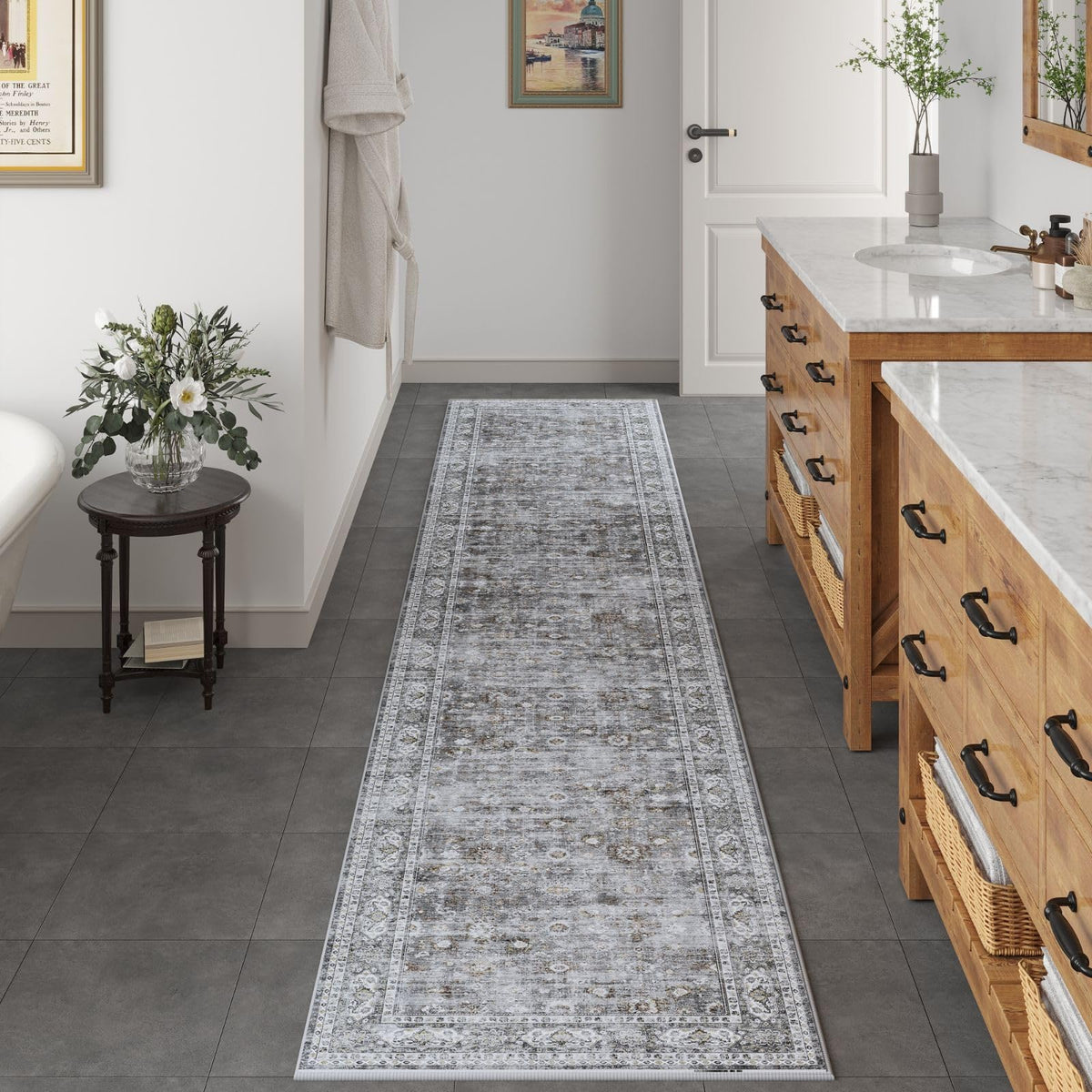 Rugcomf machine-washable rug for simple cleaning and maintenance
