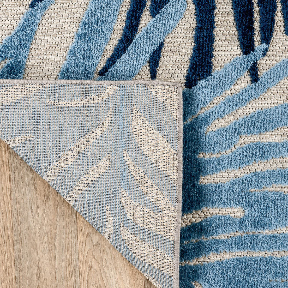 Rugshop Lucca dining area with easy cleanup and navy hues.