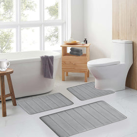 RUN HELIX bath mats highlight non-slip backing for safe footing on tile floors