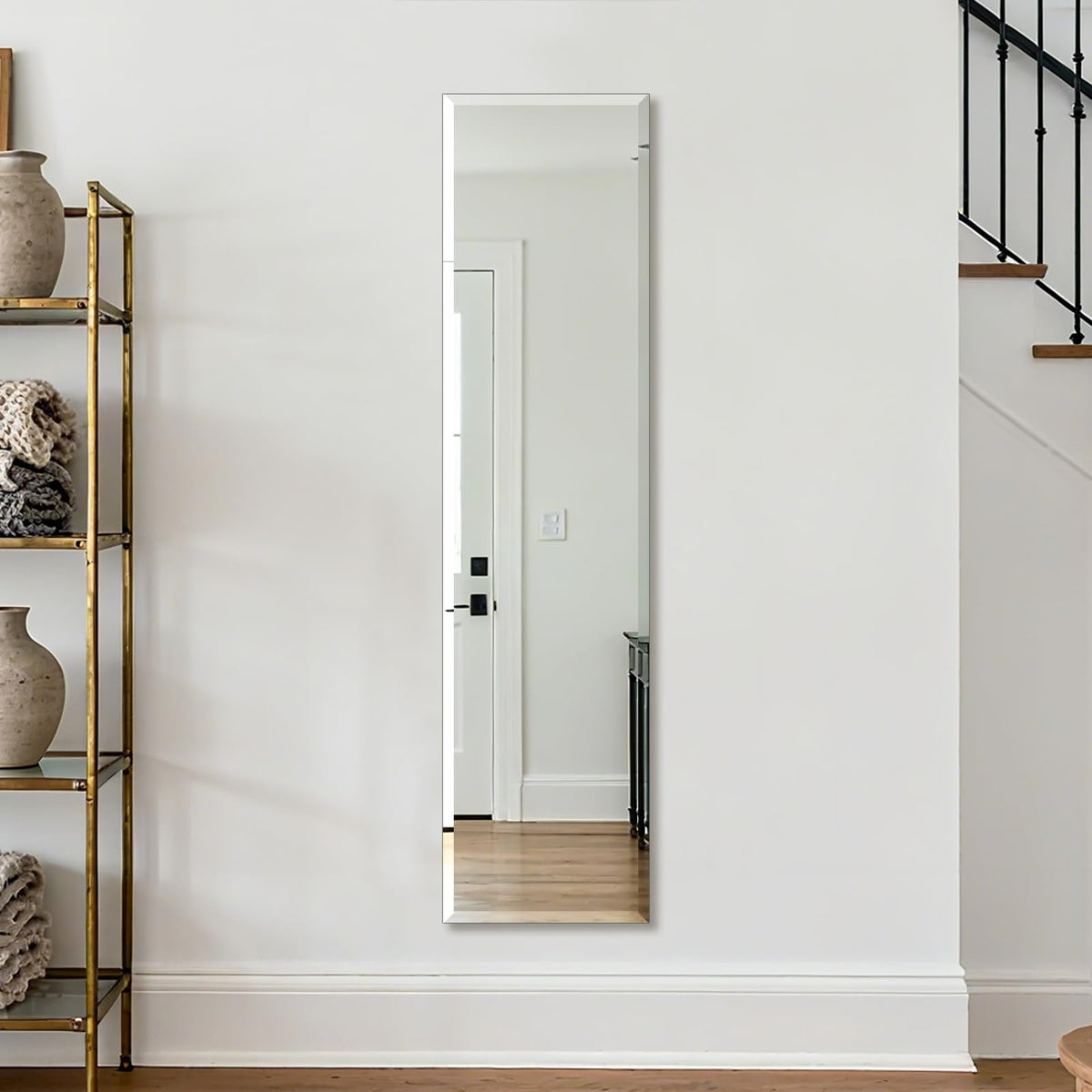 Ruomeng beveled edge mirror close-up showing clear reflection quality