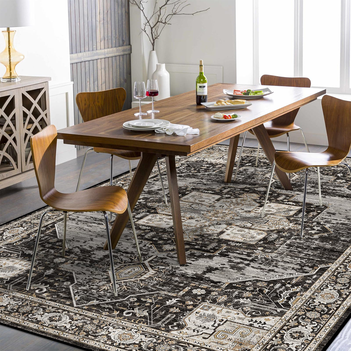 RUUGME 3x5 rug in black creates cozy living-room ambience