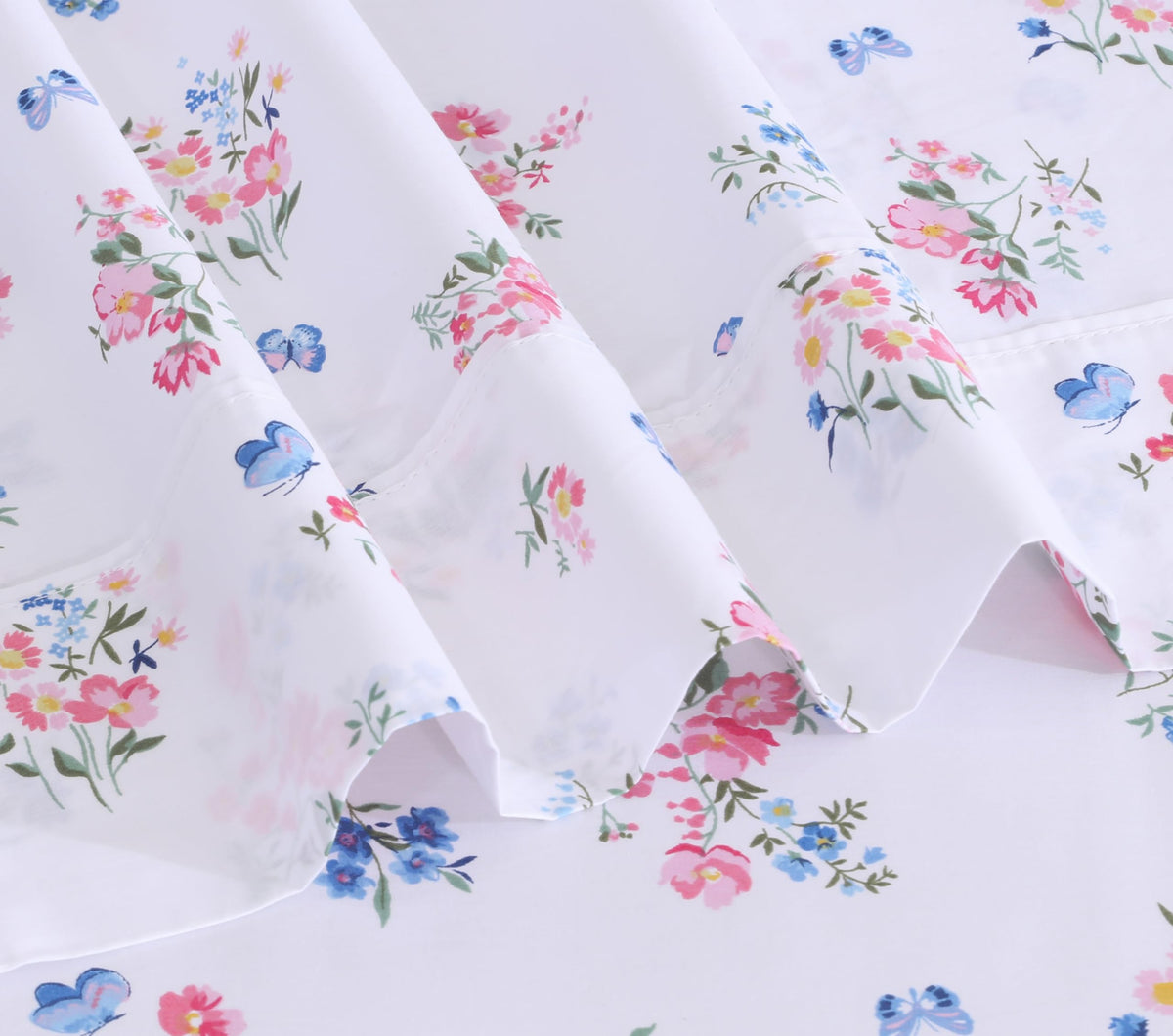 RUVANTI pillowcases show envelope closure and generous 20x30 size