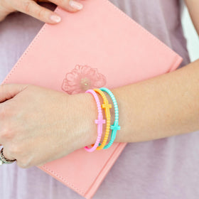 Ryan & Rose Jesus Bracelet Cross silicone Kaleidoscope 25-pack close texture detail highlights quality.