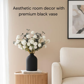 RyddeligHome Arlo vase on dining table elevates centerpieces with understated elegance.