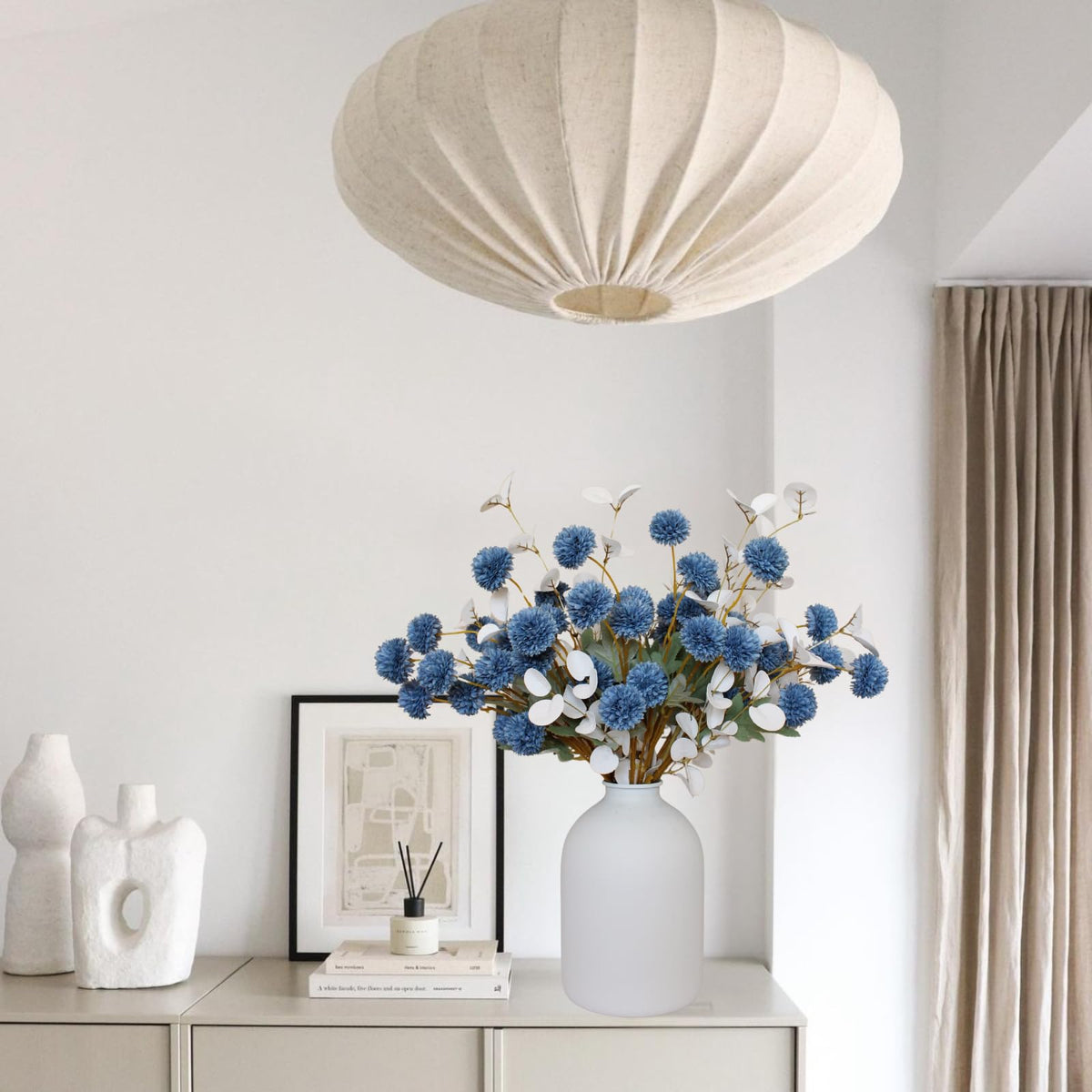 RyddeligHome blue decor for dining rooms and living spaces.