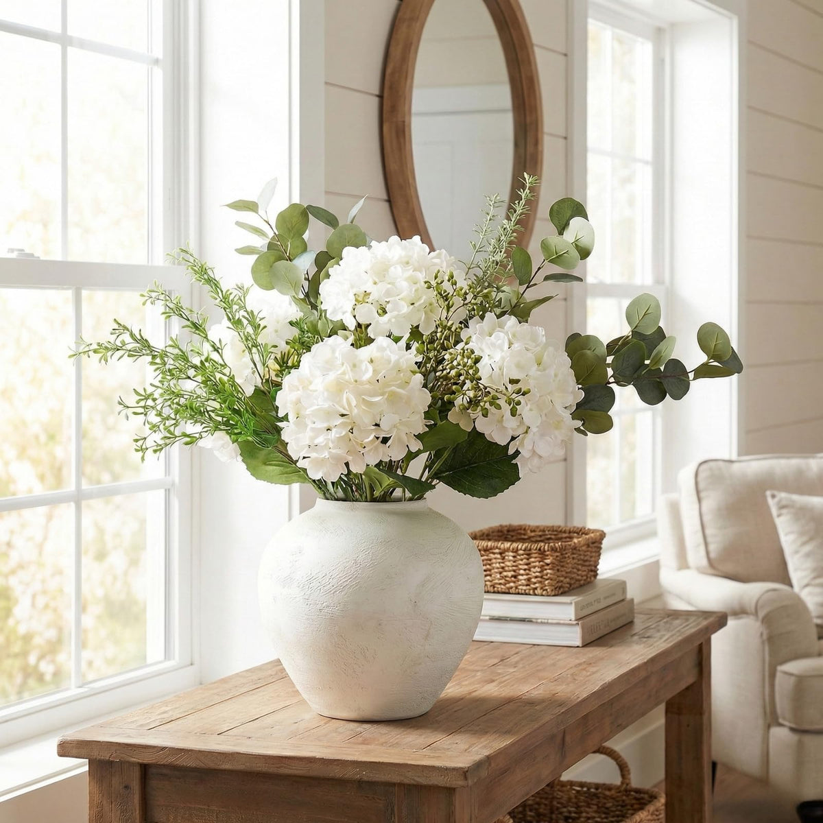 RyddeligHome dining table decor that stays lush without maintenance