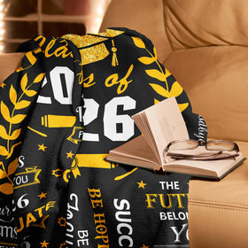 Ryubein graduation blanket gift-ready packaging for grads.