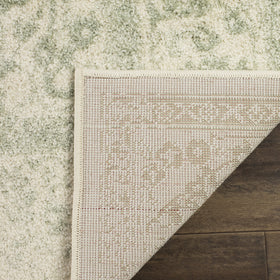 SAFAVIEH Adirondack bedroom cozy angle offers comfortable underfoot in private spaces.