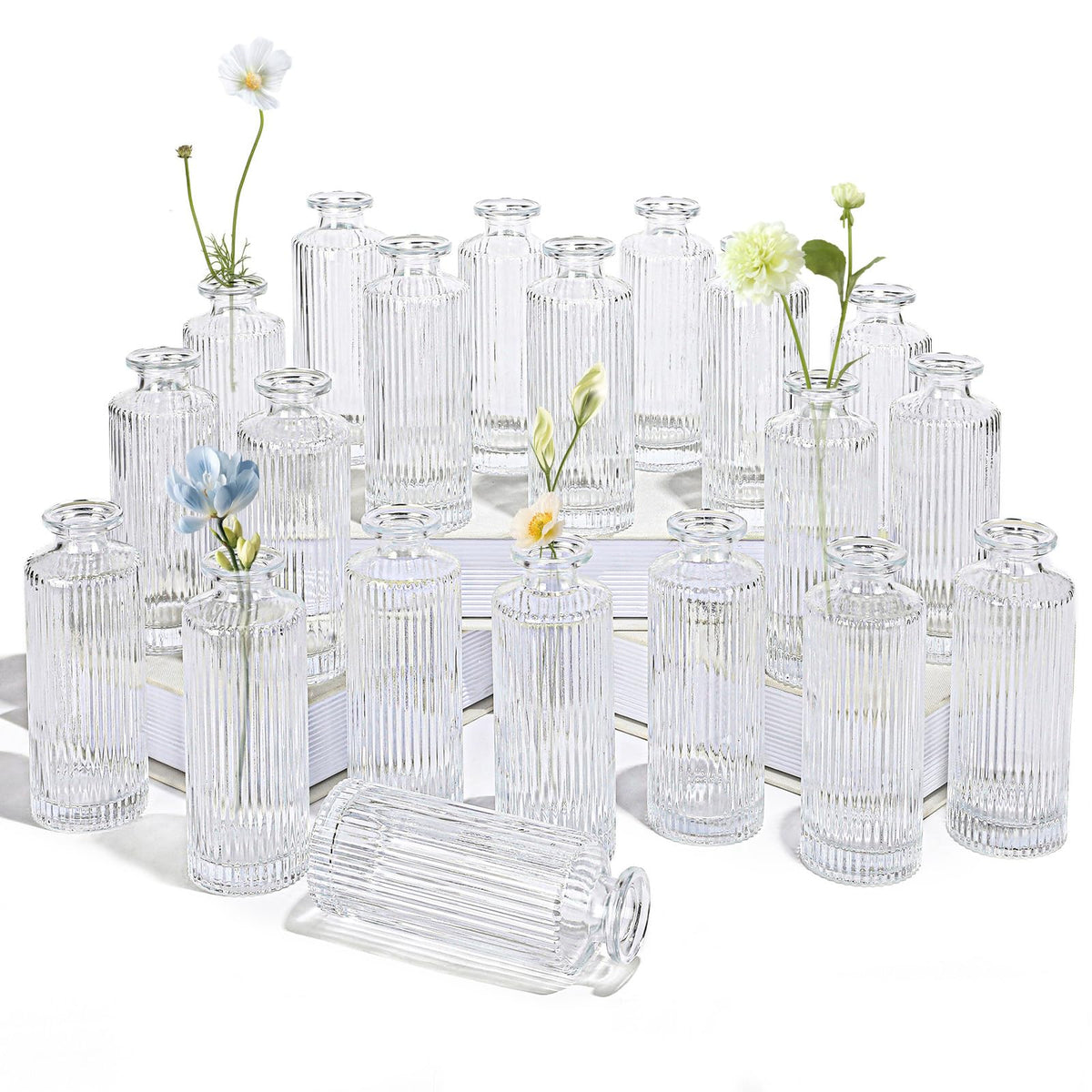 Saiguomi glass bud vases striped design elevate spaces with contemporary style.