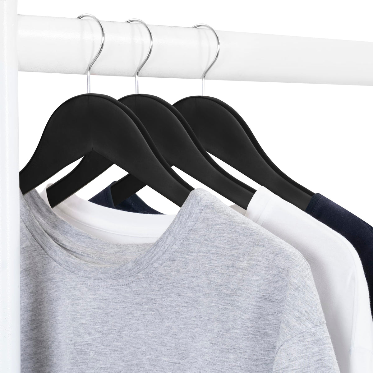 Samsarc notched-shoulders hangers prevent slipping on dresses and coats.