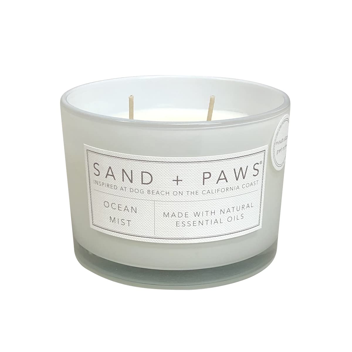 Close-up of Sand + Paws Ocean Mist candle wick with lead-free cotton for even burning.