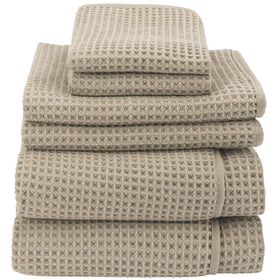 S&T INC. Aura beige bath towels in a serene, quick-dry setup
