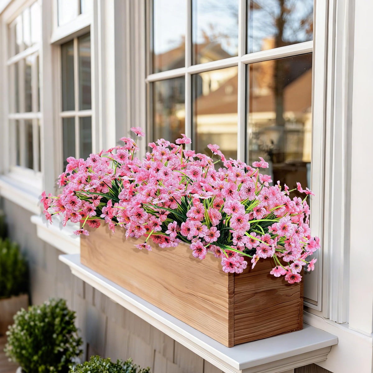 Satefello outdoor pink decorations ideal for porches, patios, and balconies