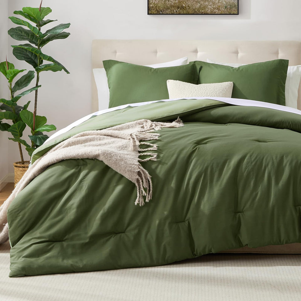 Satisomnia Green Queen reversible comforter highlights olive and sage sides for quick room refresh.