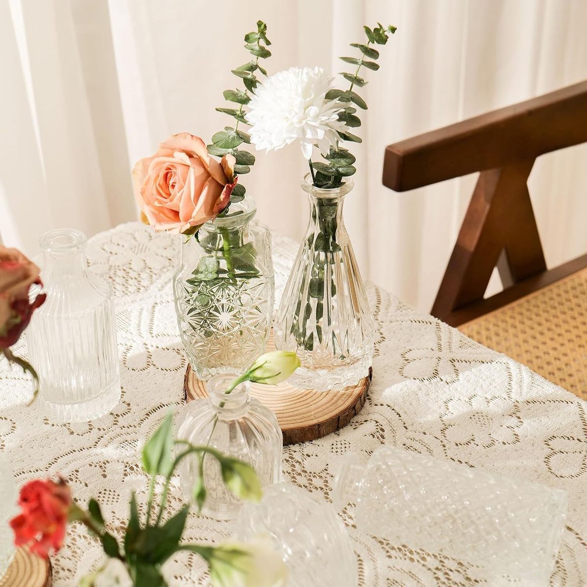 Sawoake wedding table vases provide elegant focal points for celebrations.