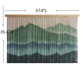Includes mounting hooks and rope for quick, secure installation of the Sdjazl tapestry.