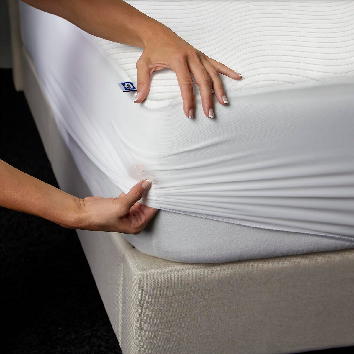 Sealy odor-bacteria inhibition helps maintain a fresher protector between washes.