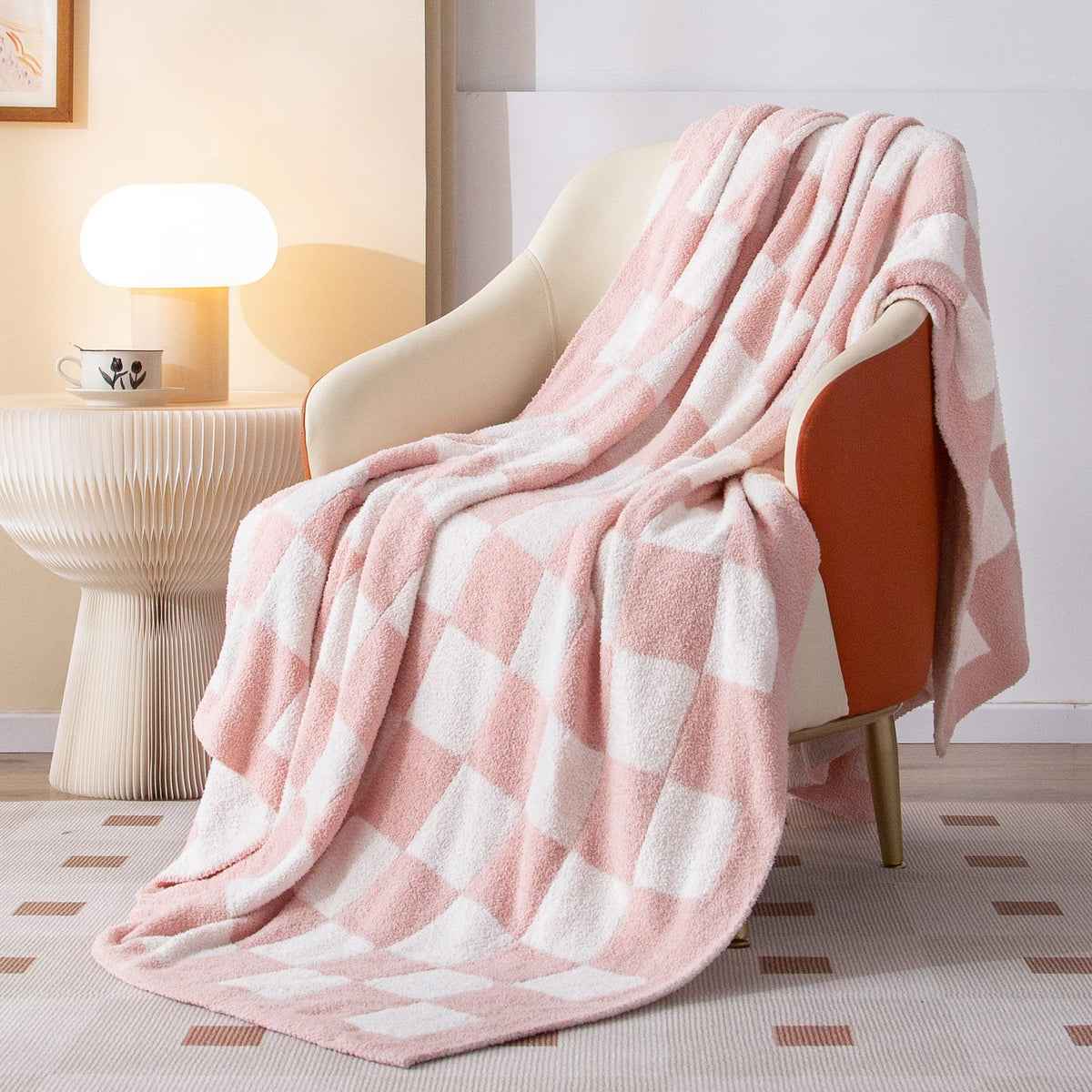 SeaRoomy pink checkered throw blanket with velvet texture for cozy evenings