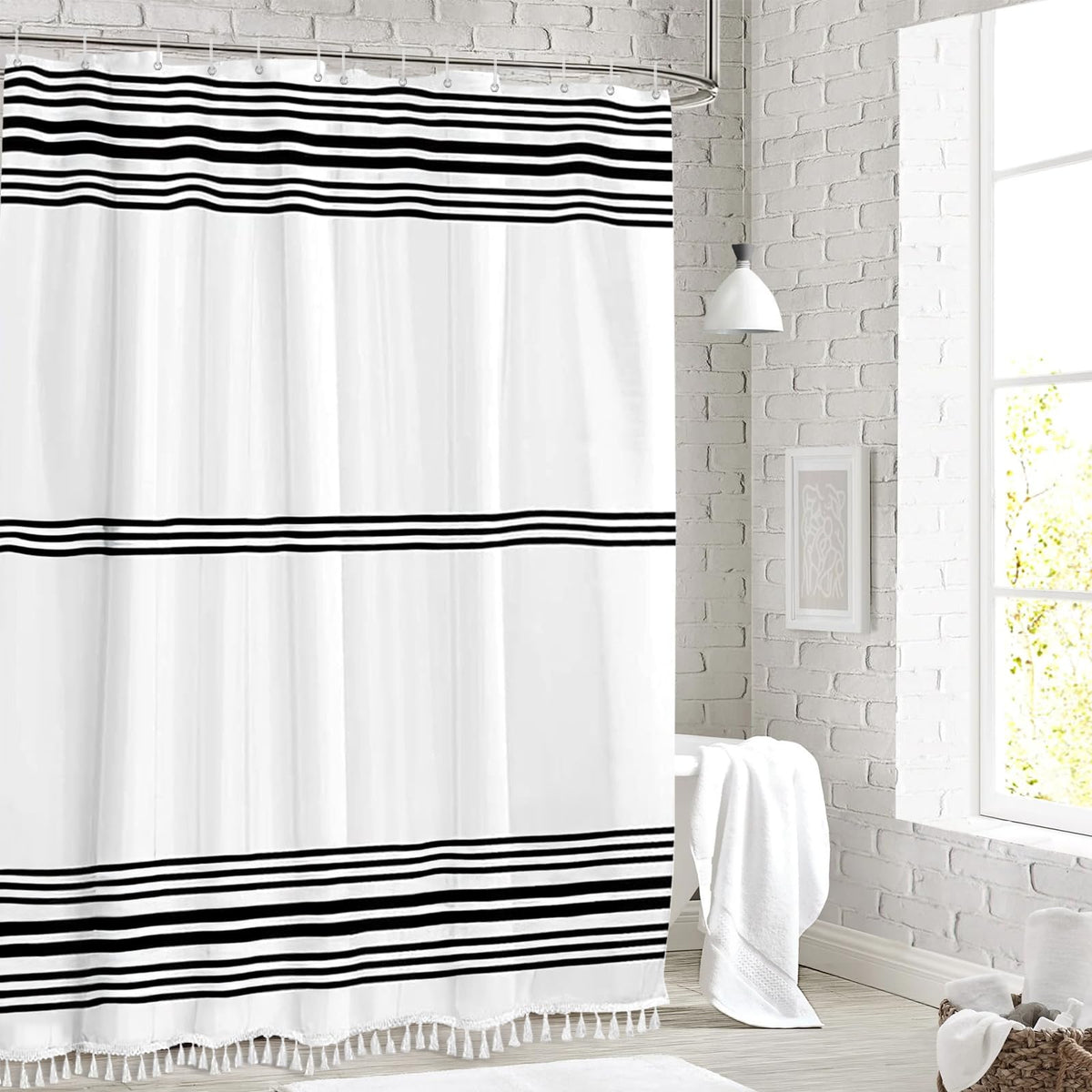 Seasonwood includes 12 hooks for quick, tool-free installation.