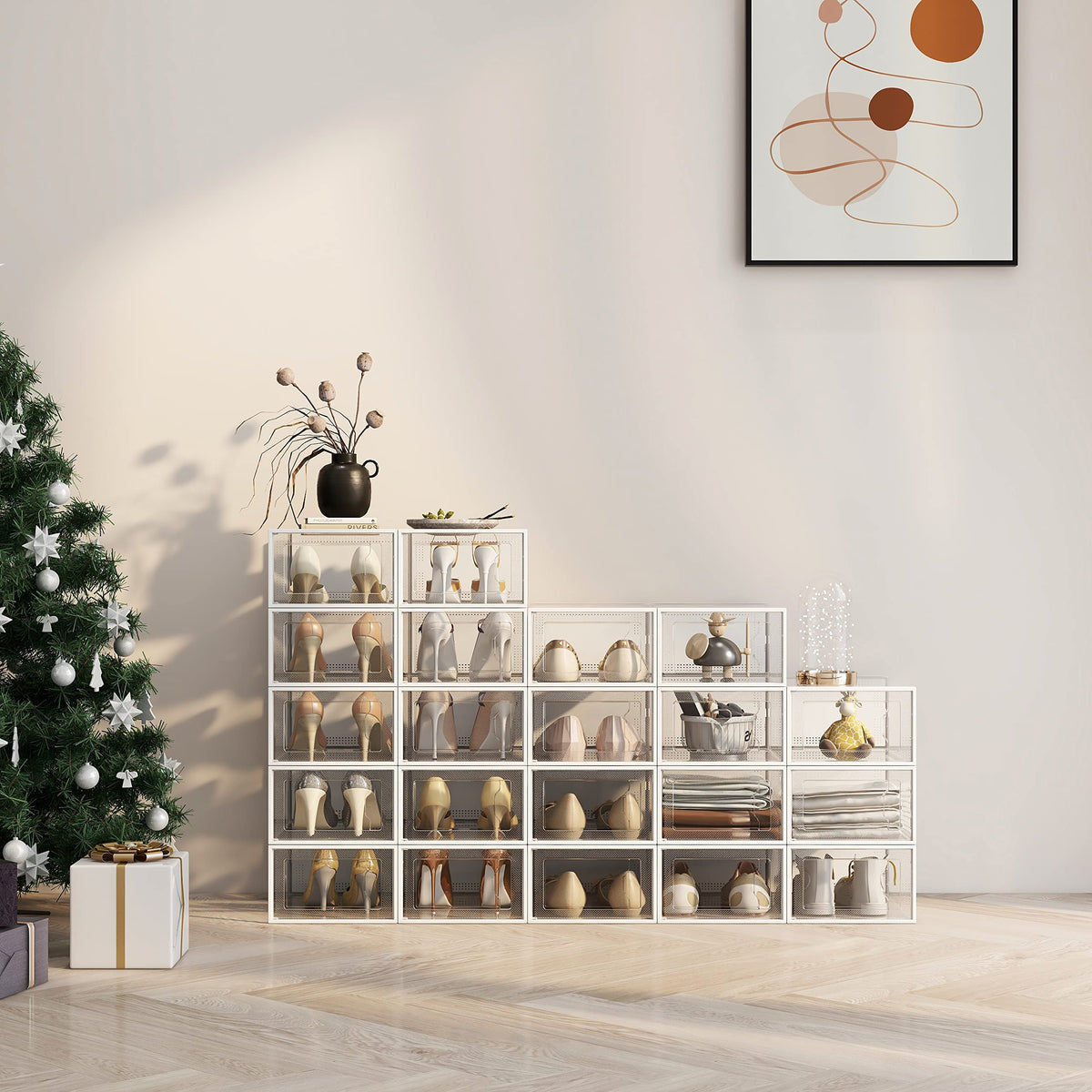 Pack of 12 enables versatile closet organization