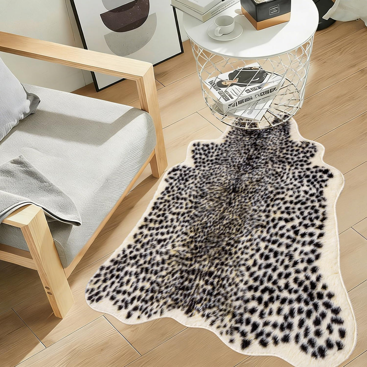 Seek4comfortable leopard-print-rug offers plush velvet feel for silky comfort under bare feet.