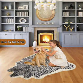 Seek4comfortable leopard print rug brings vibrant color to living spaces with modern flair.