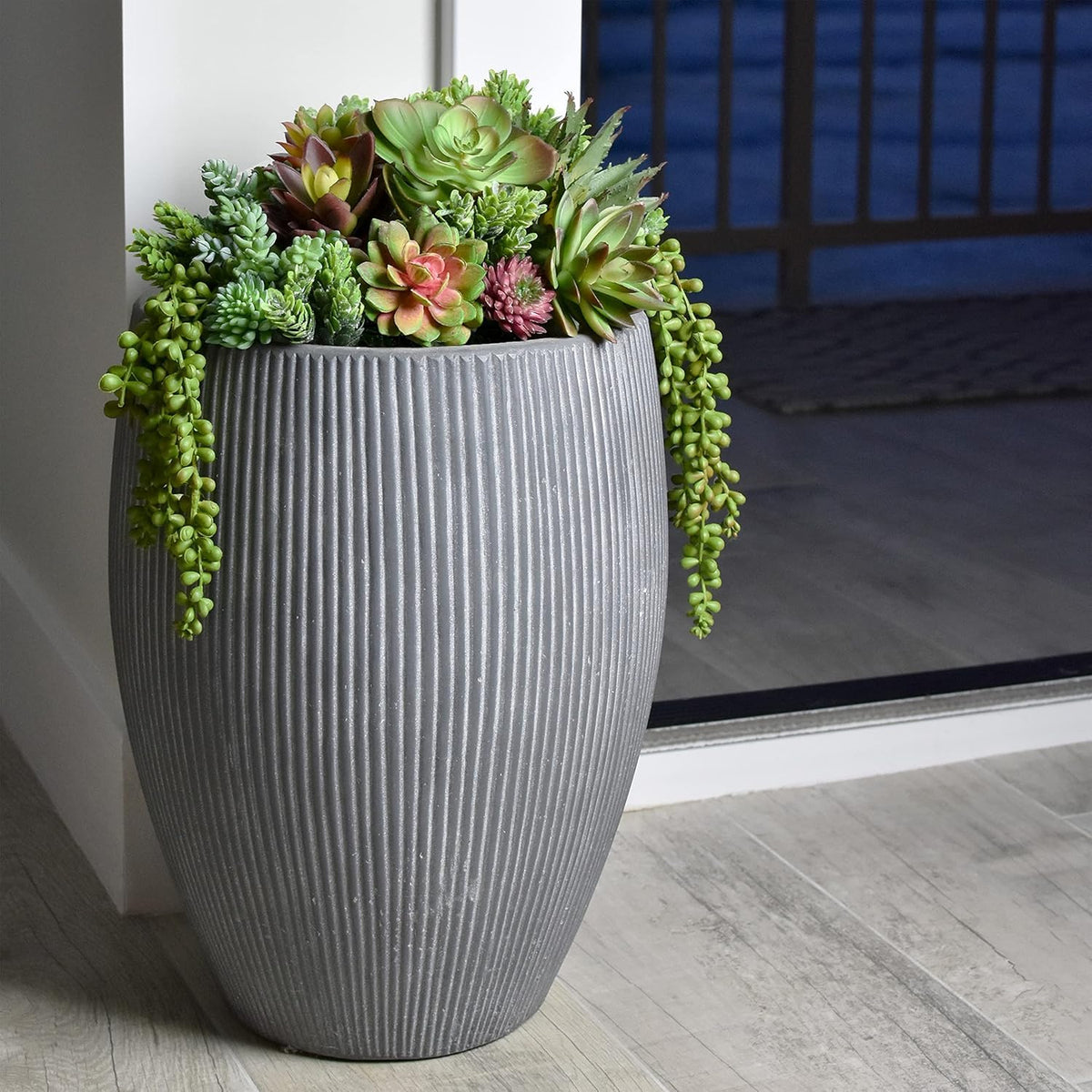 SEEKO Succulents 14-pack perfect for gifting or seasonal displays with easy upkeep.