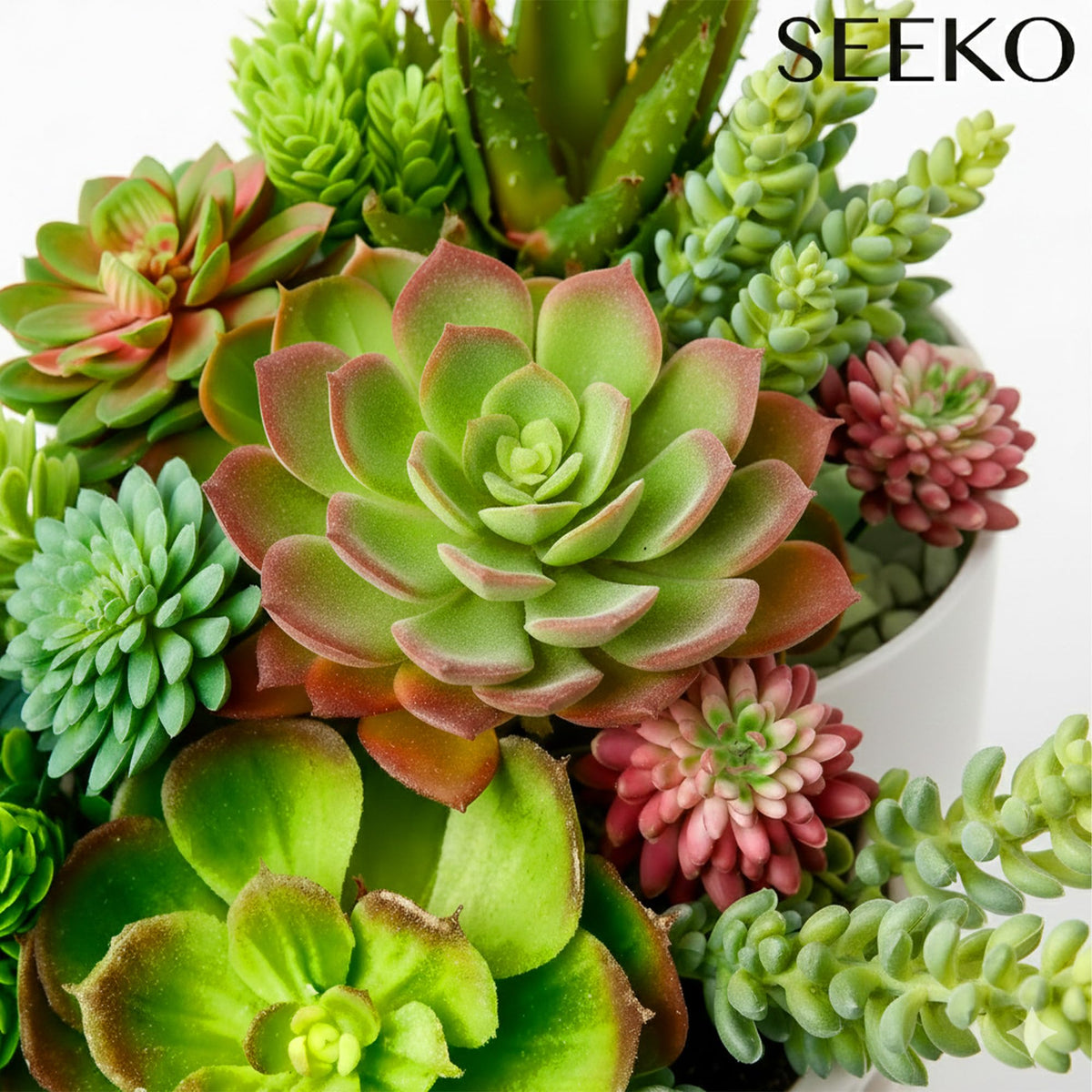 SEEKO Succulents 28-pack echeveria and aloe showcase a realistic, maintenance-free focal point.