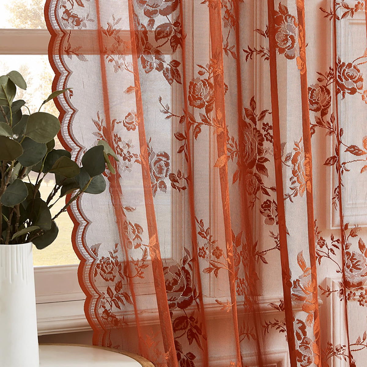 SEEKRIGHT Durable, skin-friendly lace fabric resists wrinkling and tearing.