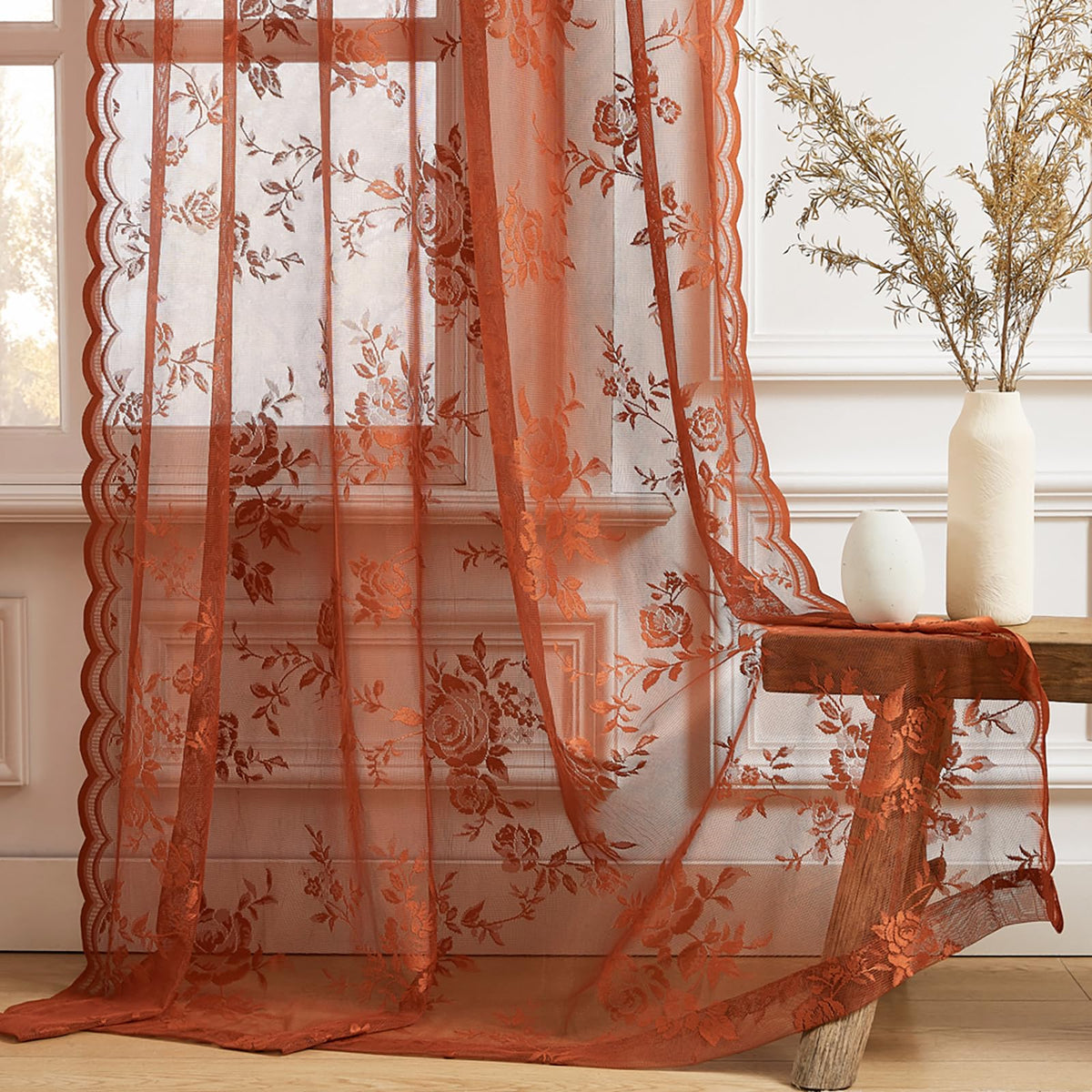 SEEKRIGHT Easy-care lace curtains, machine washable and quick to maintenance.
