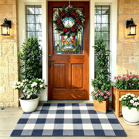 SEEKSEE Buffalo Plaid outdoor rug is machine washable for easy cleanup
