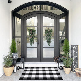 SEEKSEE buffalo plaid outdoor rug front door mat showcases year-round style.