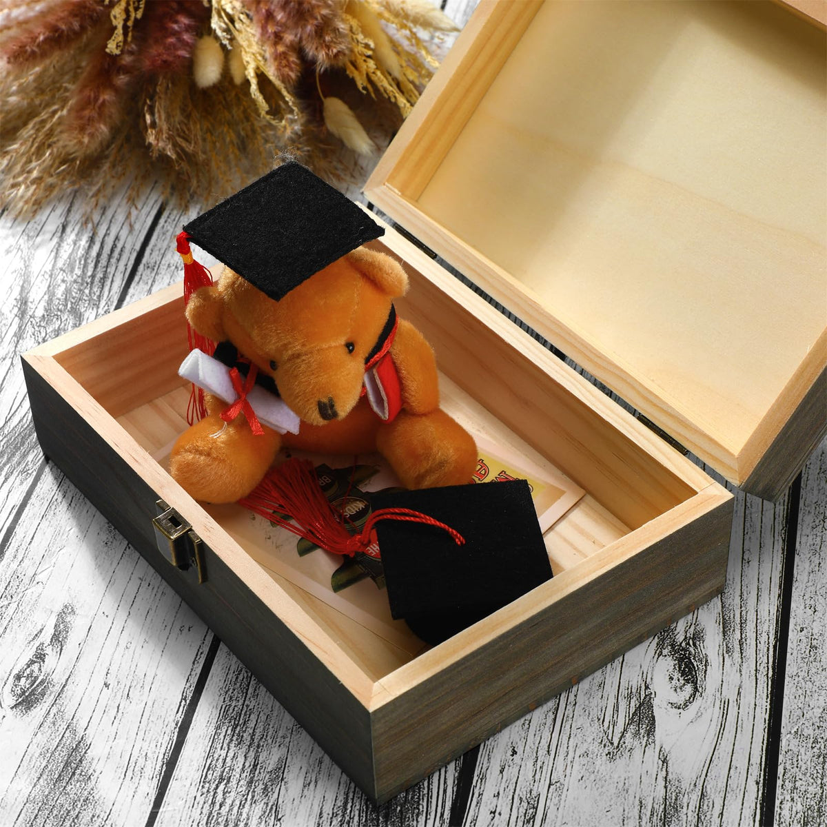 Seeloowy keepsake storage box organized for cards, photos, and mementos