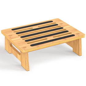 SeLucky one-step stool with a large platform for easy bed and cabinet access.