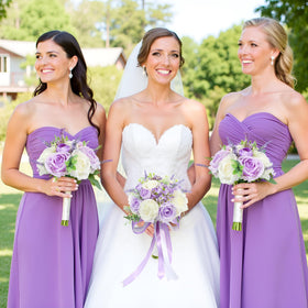 SEMONONIA Ribbon-bow bouquet features removable bow for versatile styling.