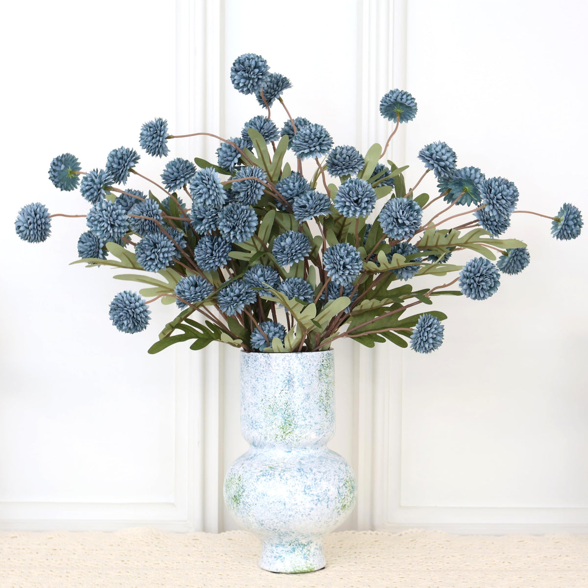 Senjie fake kiku flowers close-up shows lush silk blooms for vibrant home decor.