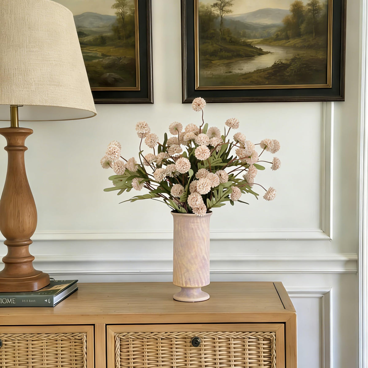 Senjie silk-kiku arrangements stay bright year-round with no sunlight required.