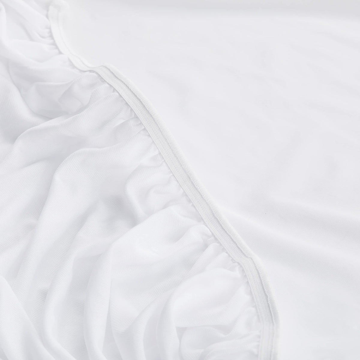 Waterproof backing protects the mattress from spills on Serta Power Chill queen
