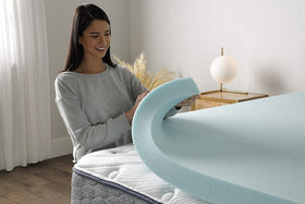 Serta ThermaGel memory foam adapts to movement for uninterrupted rest.