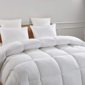 Serta comforter arrives vacuum-packed and regains loft after unpacking