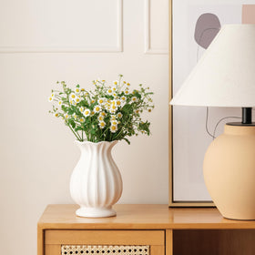 SEUYUCL 7.8-inch vase transitions from home décor to event settings