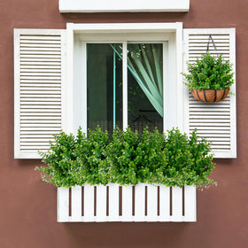 Sggvecsy 24 bundles boxwood shrubs add fullness to centerpieces and displays.