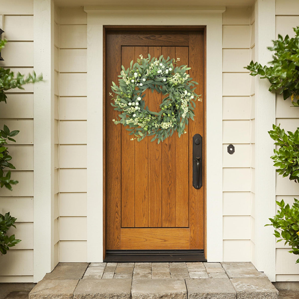 Sggvecsy wreath indoors demonstrates versatile decoration across spaces.