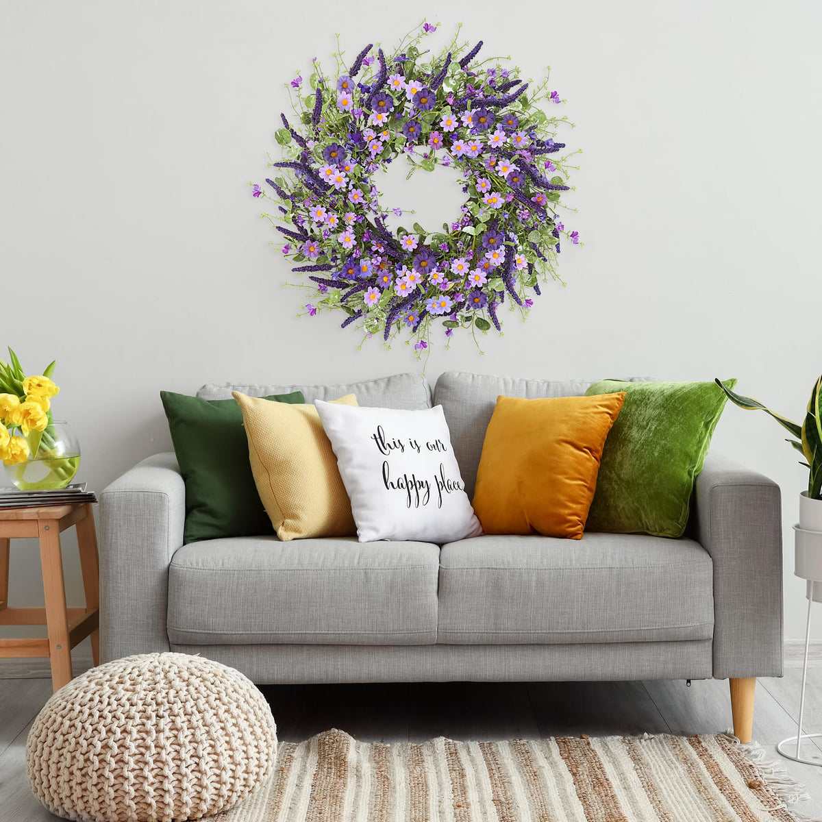 Sggvecsy daisies with jasmine clusters add subtle texture.
