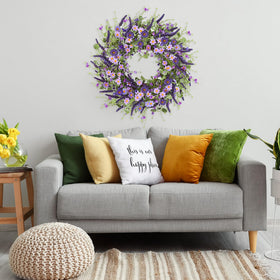 Sggvecsy daisies with jasmine clusters add subtle texture.