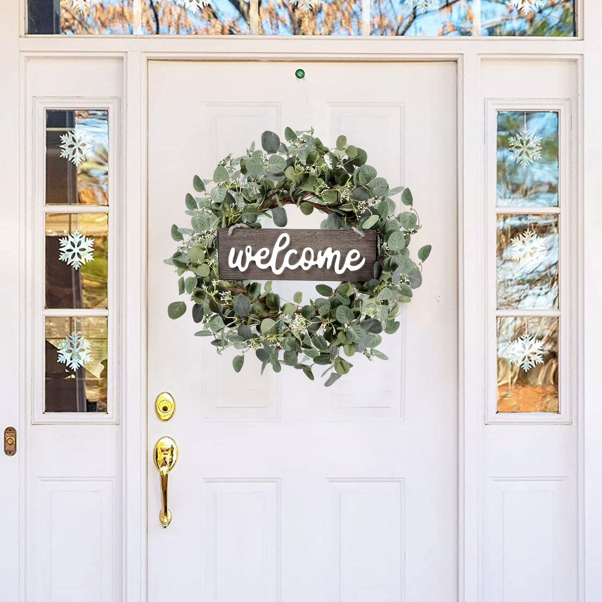 Sggvecsy artificial eucalyptus wreath with berries brightens walls and living spaces.