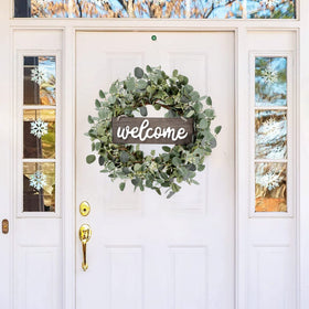Sggvecsy artificial eucalyptus wreath with berries brightens walls and living spaces.