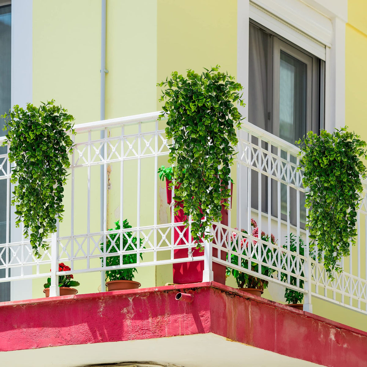 Sggvecsy UV-resistant hanging greenery for sunlit balconies