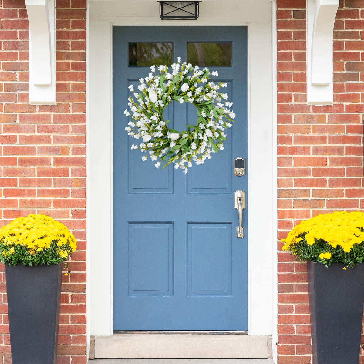 Sggvecsy white tulips greenery wreath close-up shows vibrant realism