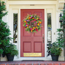 Sggvecsy wreath features a durable iron wire base for lasting shape.
